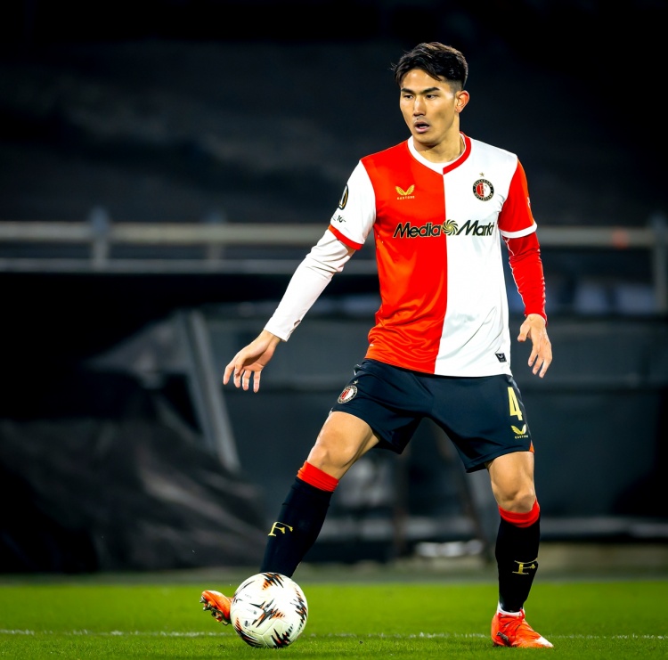 leyu中心-渡边刚是本赛季飞燕欧战射手王 30年来首次有该队后卫在欧战进3球